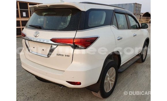 Buy Import Toyota Fortuner White Car in Import - Dubai in Conakry Buy Import Toyota Fortuner White Car in Import - Dubai in Conakry