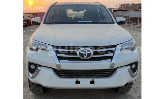 Buy Import Toyota Fortuner White Car in Import - Dubai in Conakry Buy Import Toyota Fortuner White Car in Import - Dubai in Conakry