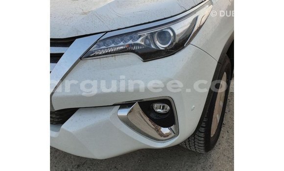 Buy Import Toyota Fortuner White Car in Import - Dubai in Conakry Buy Import Toyota Fortuner White Car in Import - Dubai in Conakry