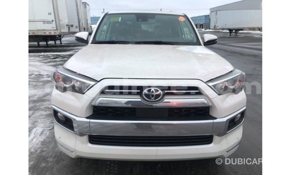 Acheter Import Voiture Toyota 4Runner Blanc à Import - Dubai, Conakry Acheter Import Voiture Toyota 4Runner Blanc à Import - Dubai, Conakry