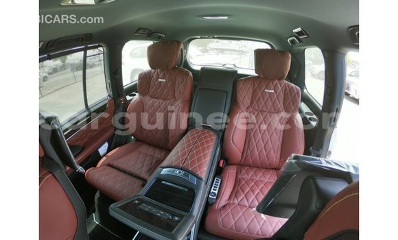 Acheter Import Voiture Lexus LX Blanc à Import - Dubai, Conakry