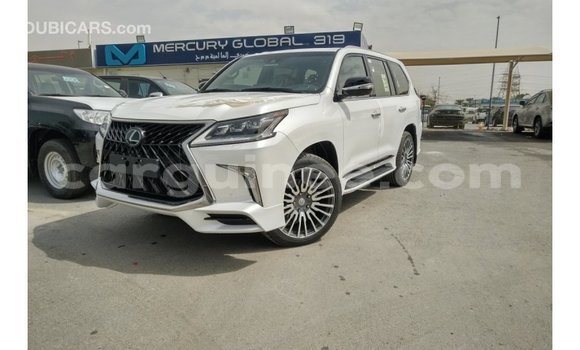Acheter Import Voiture Lexus LX Blanc à Import - Dubai, Conakry Acheter Import Voiture Lexus LX Blanc à Import - Dubai, Conakry