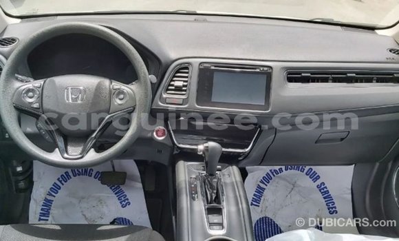 Buy Import Honda C White Bike in Import - Dubai in Conakry Buy Import Honda C White Bike in Import - Dubai in Conakry