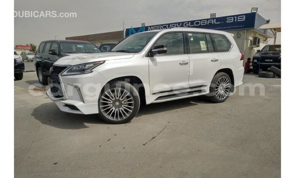 Acheter Import Voiture Lexus LX Blanc à Import - Dubai, Conakry Acheter Import Voiture Lexus LX Blanc à Import - Dubai, Conakry