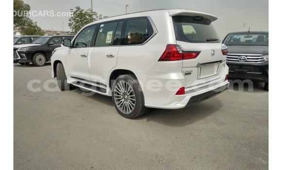 Acheter Import Voiture Lexus LX Blanc à Import - Dubai, Conakry Acheter Import Voiture Lexus LX Blanc à Import - Dubai, Conakry