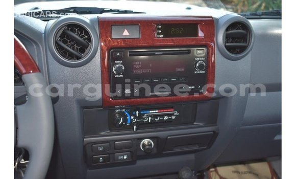 Buy Import Toyota Land Cruiser Beige Car in Import - Dubai in Conakry Buy Import Toyota Land Cruiser Beige Car in Import - Dubai in Conakry