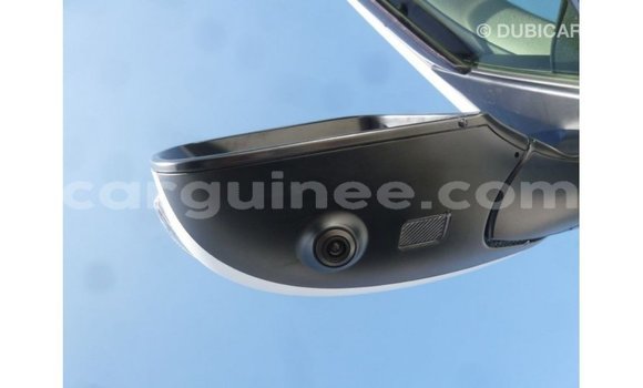 Buy Import Toyota Land Cruiser White Car in Import - Dubai in Conakry Buy Import Toyota Land Cruiser White Car in Import - Dubai in Conakry