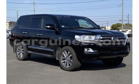 Buy Import Toyota Land Cruiser Black Car in Import - Dubai in Conakry Buy Import Toyota Land Cruiser Black Car in Import - Dubai in Conakry