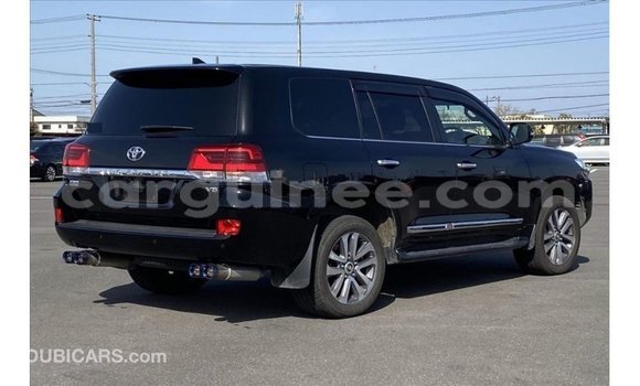Buy Import Toyota Land Cruiser Black Car in Import - Dubai in Conakry Buy Import Toyota Land Cruiser Black Car in Import - Dubai in Conakry