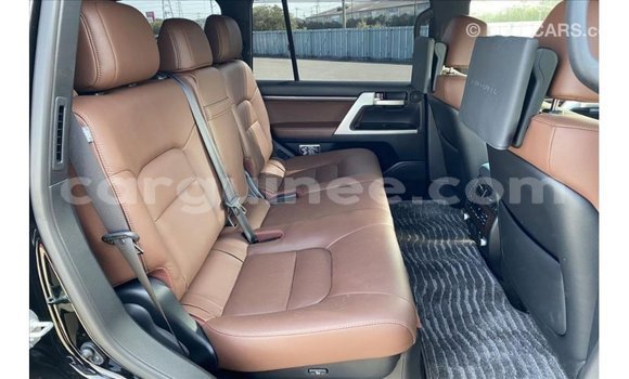 Buy Import Toyota Land Cruiser Black Car in Import - Dubai in Conakry Buy Import Toyota Land Cruiser Black Car in Import - Dubai in Conakry