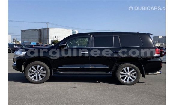 Buy Import Toyota Land Cruiser Black Car in Import - Dubai in Conakry Buy Import Toyota Land Cruiser Black Car in Import - Dubai in Conakry