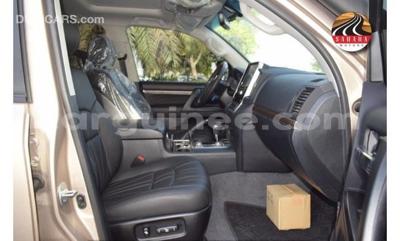 Buy Import Toyota Land Cruiser Other Car in Import - Dubai in Conakry Buy Import Toyota Land Cruiser Other Car in Import - Dubai in Conakry