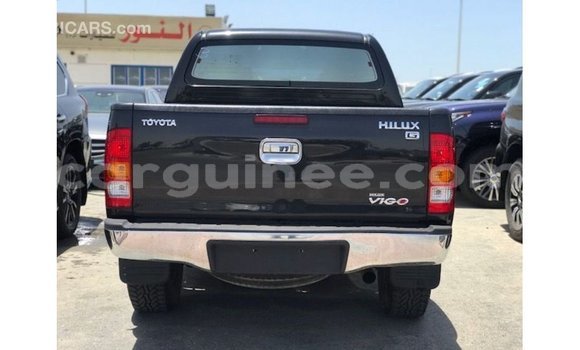 Acheter Import Voiture Toyota Hilux Noir à Import - Dubai, Conakry Acheter Import Voiture Toyota Hilux Noir à Import - Dubai, Conakry