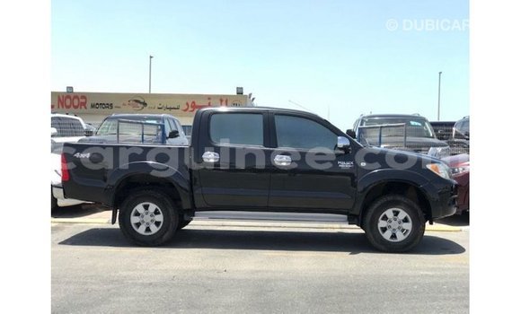 Acheter Import Voiture Toyota Hilux Noir à Import - Dubai, Conakry Acheter Import Voiture Toyota Hilux Noir à Import - Dubai, Conakry