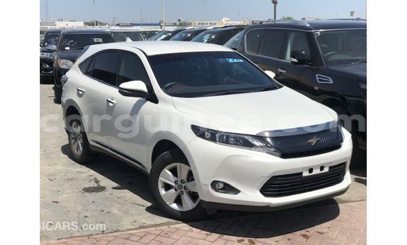Buy Import Toyota Harrier White Car in Import - Dubai in Conakry Buy Import Toyota Harrier White Car in Import - Dubai in Conakry