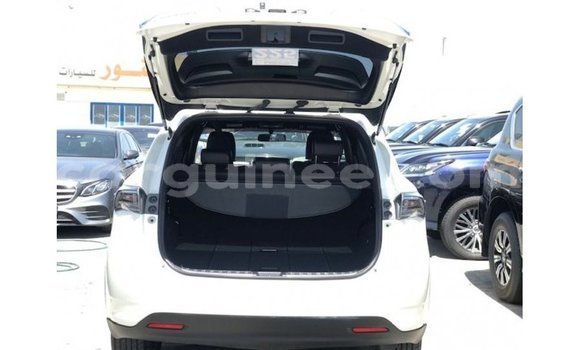 Buy Import Toyota Harrier White Car in Import - Dubai in Conakry Buy Import Toyota Harrier White Car in Import - Dubai in Conakry
