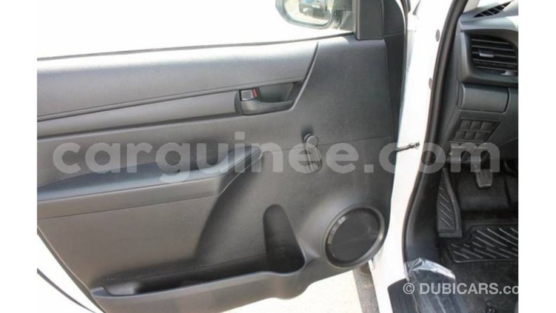 Big with watermark toyota hilux conakry import dubai 5690