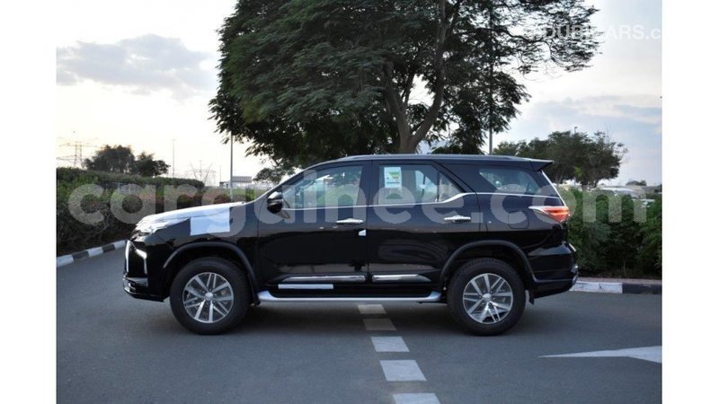 Big with watermark toyota fortuner conakry import dubai 5706