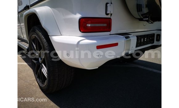 Buy Import Mercedes-Benz 190 White Car in Import - Dubai in Conakry Buy Import Mercedes-Benz 190 White Car in Import - Dubai in Conakry