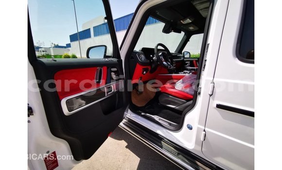 Buy Import Mercedes-Benz 190 White Car in Import - Dubai in Conakry Buy Import Mercedes-Benz 190 White Car in Import - Dubai in Conakry