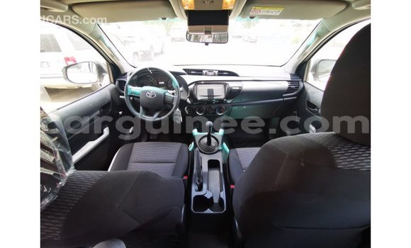 Buy Import Toyota Hilux White Car in Import - Dubai in Conakry Buy Import Toyota Hilux White Car in Import - Dubai in Conakry