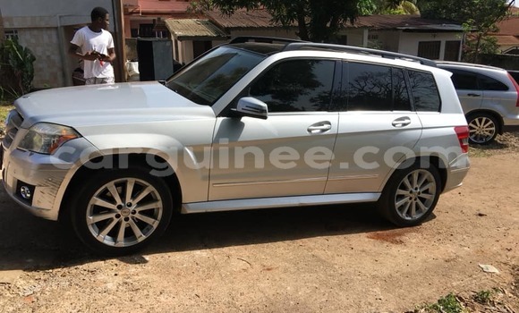 Buy Used Mercedes-Benz GLK–Class Silver Car in Conakry in Conakry Buy Used Mercedes-Benz GLK–Class Silver Car in Conakry in Conakry