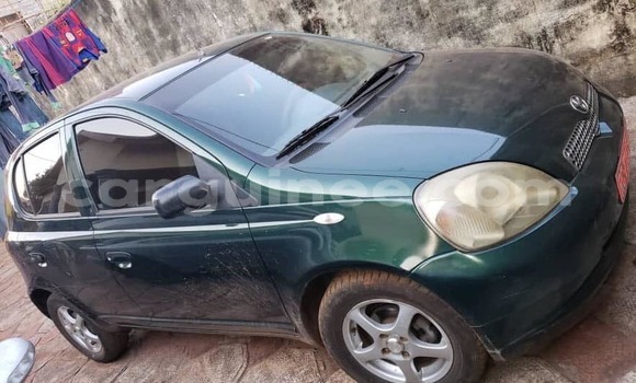 Buy Used Toyota Yaris Green Car in Conakry in Conakry Buy Used Toyota Yaris Green Car in Conakry in Conakry
