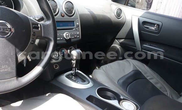 Buy Used Nissan Rogue Red Car in Conakry in Conakry Buy Used Nissan Rogue Red Car in Conakry in Conakry
