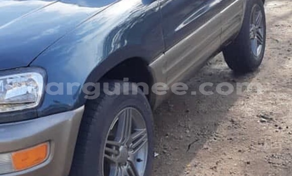 Buy Used Toyota RAV4 Green Car in Conakry in Conakry Buy Used Toyota RAV4 Green Car in Conakry in Conakry