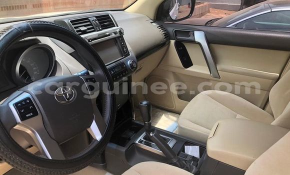 Acheter Occasion Voiture Toyota Land Cruiser Prado Blanc à Conakry, Conakry Acheter Occasion Voiture Toyota Land Cruiser Prado Blanc à Conakry, Conakry