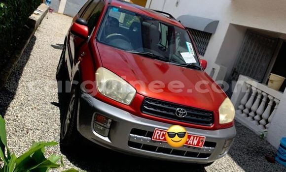 Acheter Occasion Voiture Toyota RAV4 Rouge à Conakry, Conakry Acheter Occasion Voiture Toyota RAV4 Rouge à Conakry, Conakry