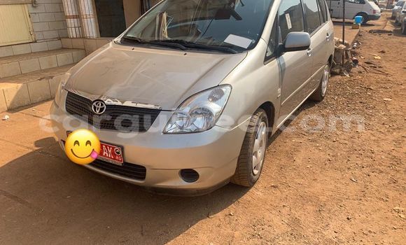 Acheter Occasion Voiture Toyota Verso Beige à Conakry, Conakry Acheter Occasion Voiture Toyota Verso Beige à Conakry, Conakry