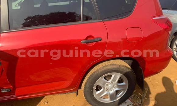 Acheter Occasion Voiture Toyota RAV4 Rouge à Conakry, Conakry Acheter Occasion Voiture Toyota RAV4 Rouge à Conakry, Conakry