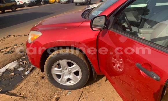 Acheter Occasion Voiture Toyota RAV4 Rouge à Conakry, Conakry Acheter Occasion Voiture Toyota RAV4 Rouge à Conakry, Conakry