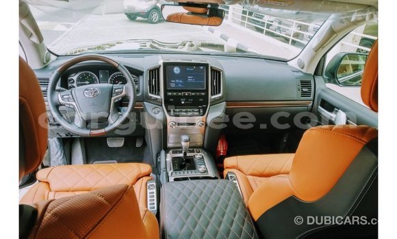 Buy Import Toyota Land Cruiser Black Car in Import - Dubai in Conakry Buy Import Toyota Land Cruiser Black Car in Import - Dubai in Conakry