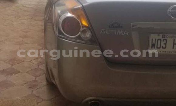 Acheter Occasion Voiture Nissan Almera Gris à Conakry, Conakry Acheter Occasion Voiture Nissan Almera Gris à Conakry, Conakry