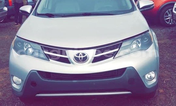 Acheter Occasion Voiture Toyota RAV4 Gris à Conakry, Conakry Acheter Occasion Voiture Toyota RAV4 Gris à Conakry, Conakry