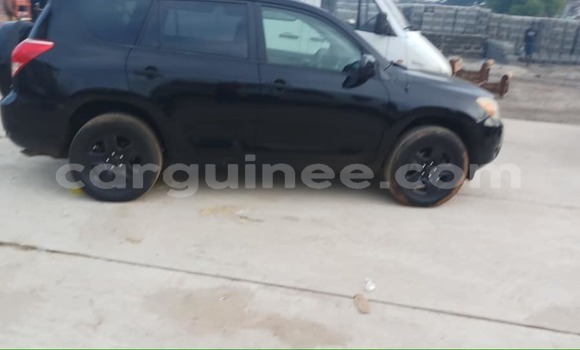 Acheter Occasion Voiture Toyota RAV4 Noir à Conakry, Conakry Acheter Occasion Voiture Toyota RAV4 Noir à Conakry, Conakry