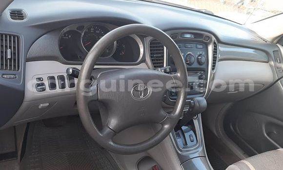 Buy Used Toyota Highlander Silver Car in Conakry in Conakry Buy Used Toyota Highlander Silver Car in Conakry in Conakry