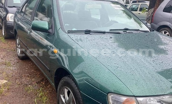 Buy Used Nissan Almera Green Car in Conakry in Conakry Buy Used Nissan Almera Green Car in Conakry in Conakry