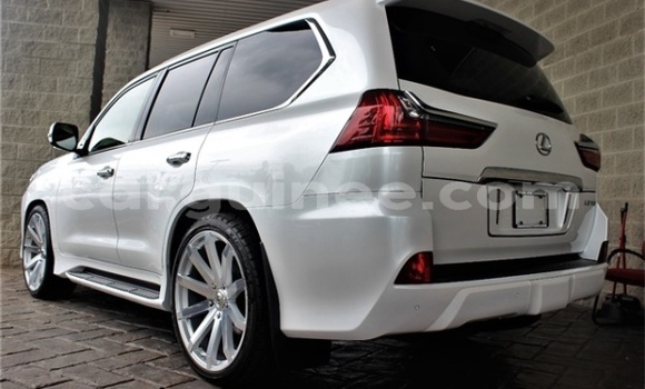 Buy Used Lexus LX 570 White Car in Conakry in Conakry Buy Used Lexus LX 570 White Car in Conakry in Conakry