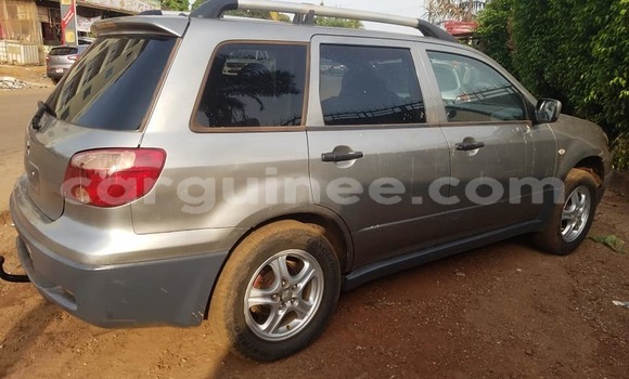 Acheter Occasion Voiture Mitsubishi Outlander Gris à Conakry, Conakry Acheter Occasion Voiture Mitsubishi Outlander Gris à Conakry, Conakry