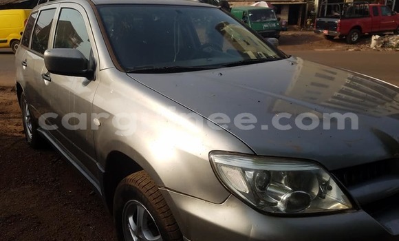 Acheter Occasion Voiture Mitsubishi Outlander Gris à Conakry, Conakry Acheter Occasion Voiture Mitsubishi Outlander Gris à Conakry, Conakry