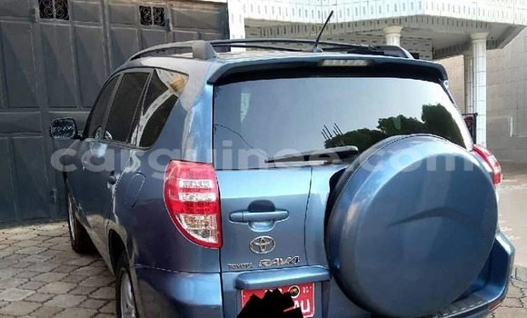 Acheter Occasion Voiture Toyota RAV4 Bleu à Conakry, Conakry Acheter Occasion Voiture Toyota RAV4 Bleu à Conakry, Conakry
