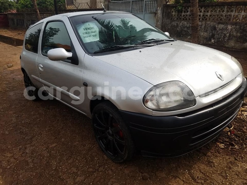 Big with watermark renault clio conakry conakry 5876