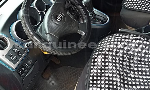 Buy Used Toyota Matrix Red Car in Conakry in Conakry Buy Used Toyota Matrix Red Car in Conakry in Conakry