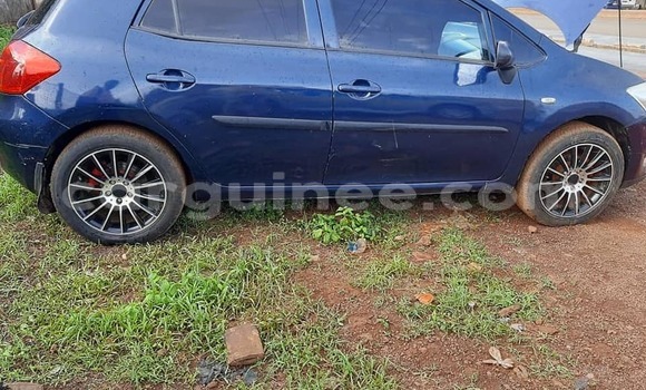 Buy Used Toyota Auris Blue Car in Conakry in Conakry Buy Used Toyota Auris Blue Car in Conakry in Conakry