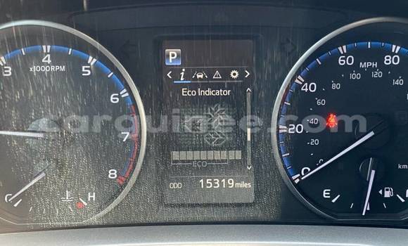 Buy Used Toyota RAV4 Beige Car in Conakry in Conakry Buy Used Toyota RAV4 Beige Car in Conakry in Conakry