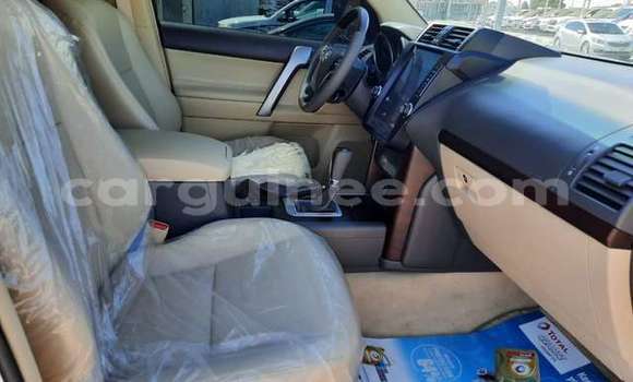 Buy Used Toyota Land Cruiser Prado Beige Car in Conakry in Conakry Buy Used Toyota Land Cruiser Prado Beige Car in Conakry in Conakry