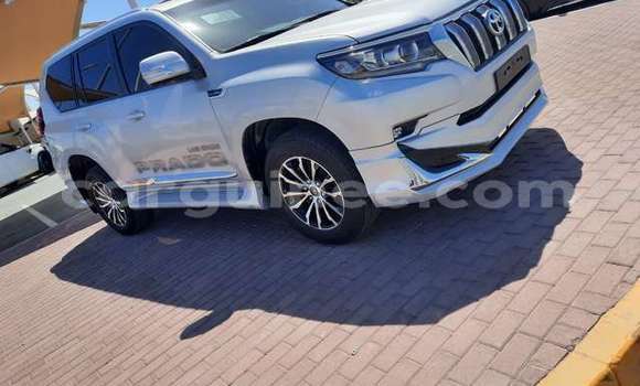Buy Used Toyota Land Cruiser Prado Beige Car in Conakry in Conakry Buy Used Toyota Land Cruiser Prado Beige Car in Conakry in Conakry